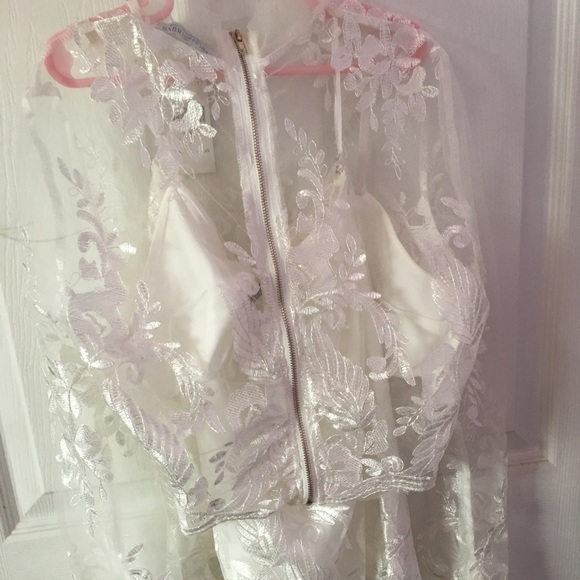 Sold Fashionnova ivory hot night out set - Picture 5 of 5